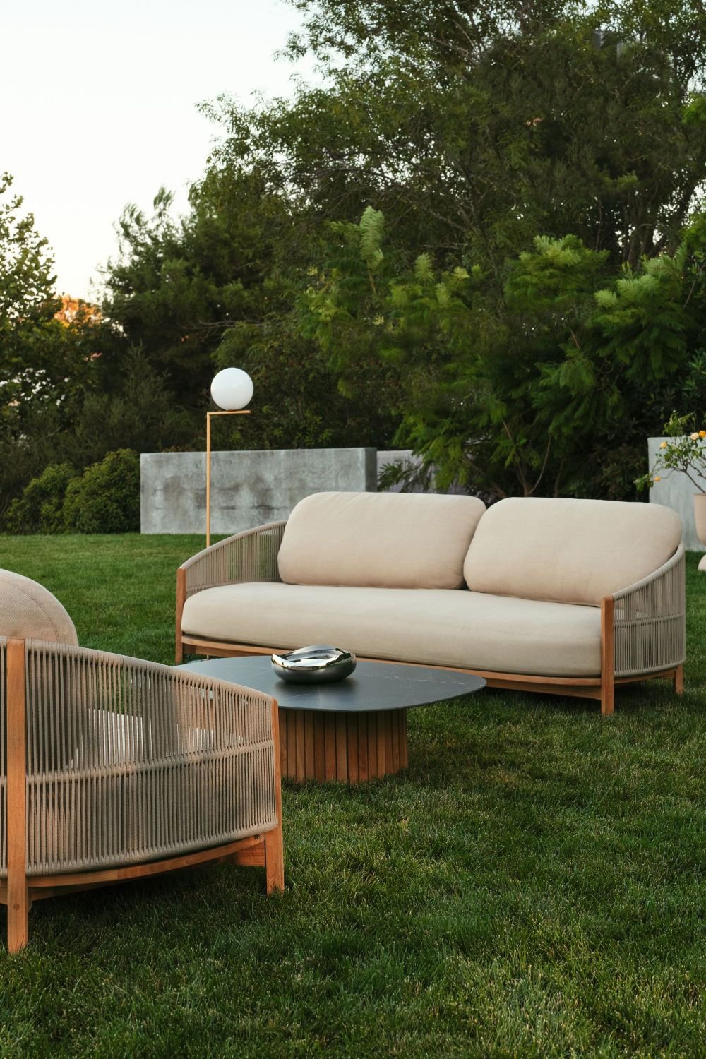 OUTDOOR SOFA